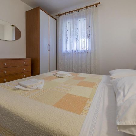 Apartments Dino Цриквеница Экстерьер фото